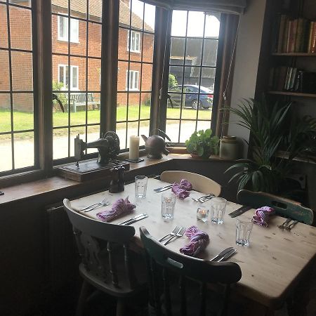 The Red Lion Stodmarsh Hotel Кентърбъри Екстериор снимка